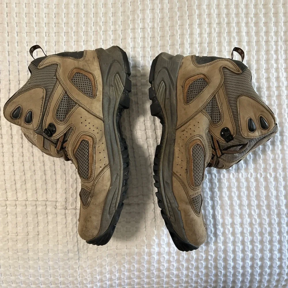 Vasque Gore-Tex Hiking Boots Brown, Leather, 13M, 7466